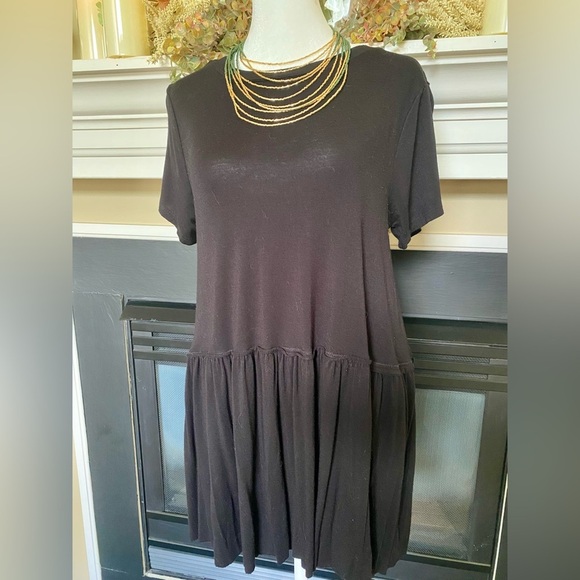 Zenana Peplum Top - Picture 1 of 9